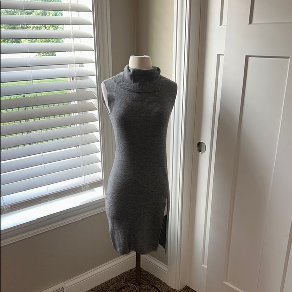BCBGMaxAzria Dresses & Skirts - BCBGMaxAzria Gray Knit Turtleneck Dress Size Small